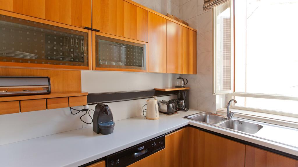 In - Fontana Di Trevi Penthouse Rom
